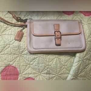 COACH  Wristlet-Sized Multi-Purpose Handheld Multi-Use Wristlet